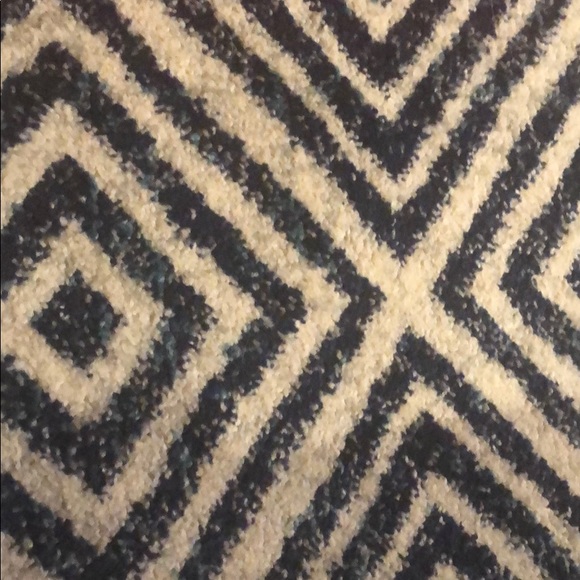 Meet your Posher, Monica - Picture 1 of 1